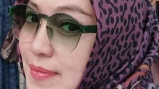 Tante Viral Jilbab Buat Konten Prank ODGJ Top Trend 2025