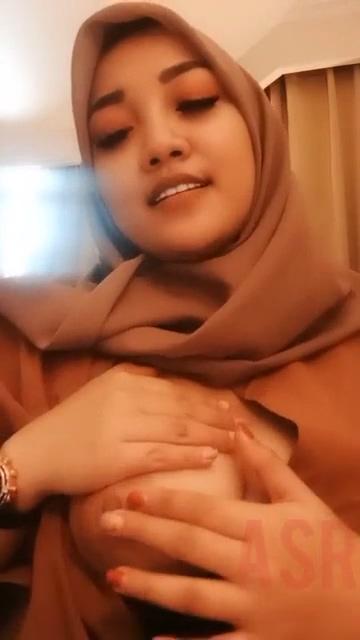 Abg Jilbab Viral Yandex Buguru Hijab Ganjing di Mobil Gurih Nyoi Top Indonesia 2026 Rare Viral Indo Abg Trending